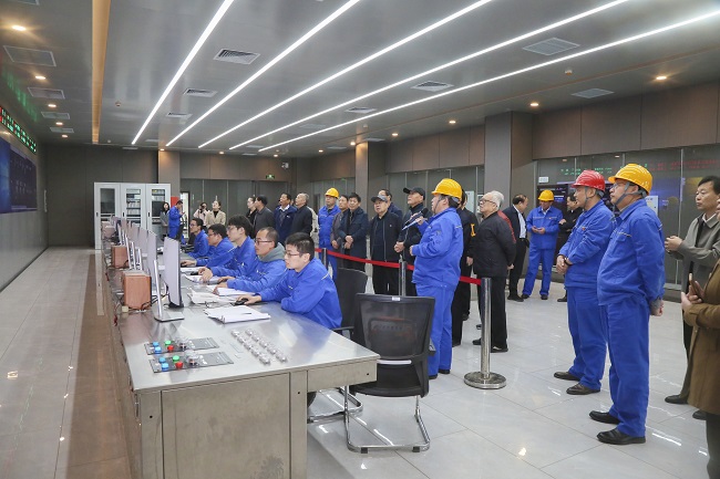 新安縣離退休老干部到萬(wàn)基控股集團(tuán)調(diào)研